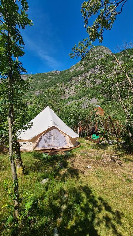 Hostel Hardanger Basecamp Osa Exterior foto