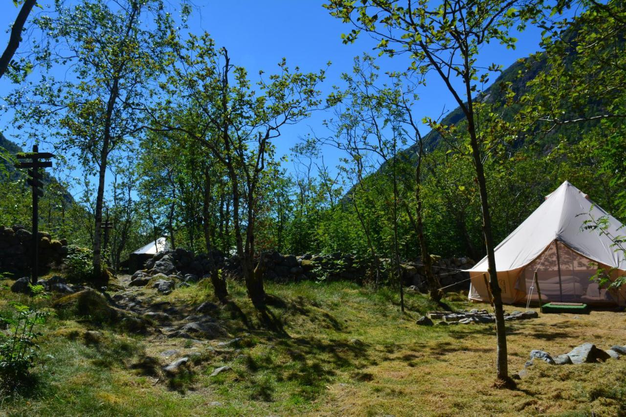 Hostel Hardanger Basecamp Osa Exterior foto