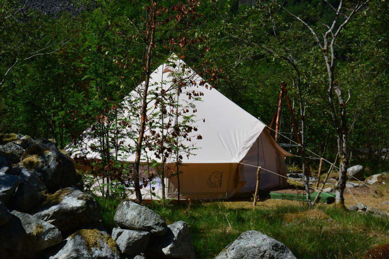 Hostel Hardanger Basecamp Osa Exterior foto