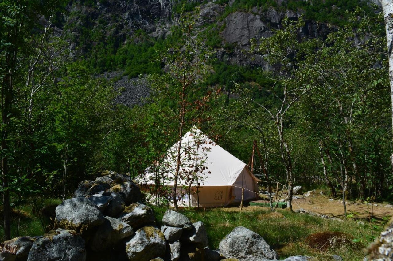 Hostel Hardanger Basecamp Osa Exterior foto